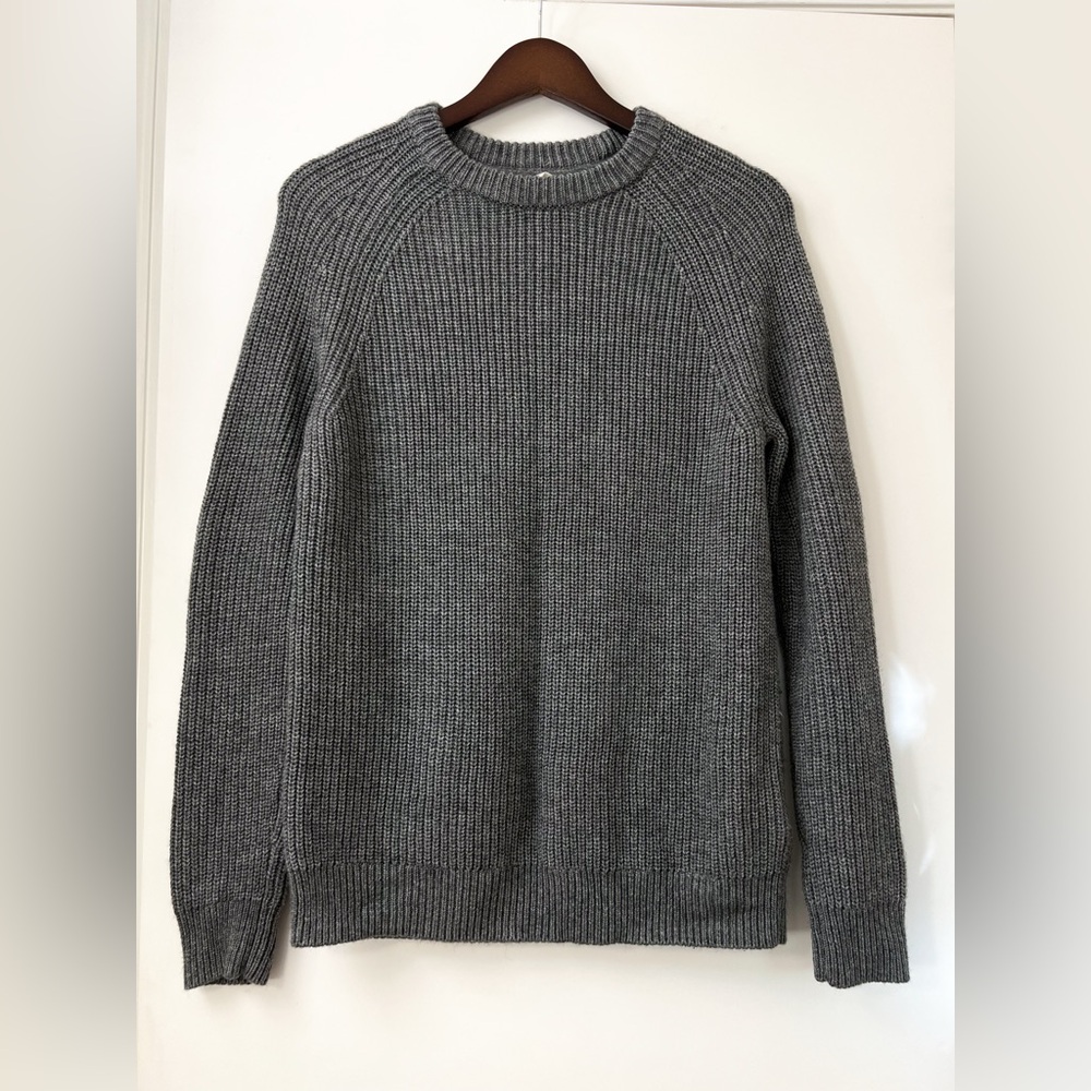 H&M Gray Sweater - S